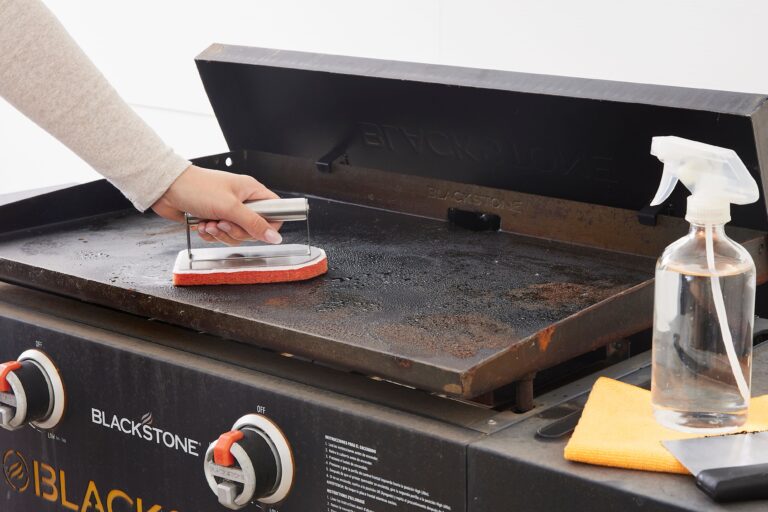 What To Use To Clean Blackstone Griddle