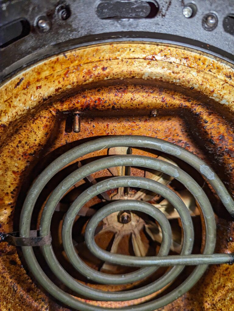 Best Way To Clean Top Of Air Fryer