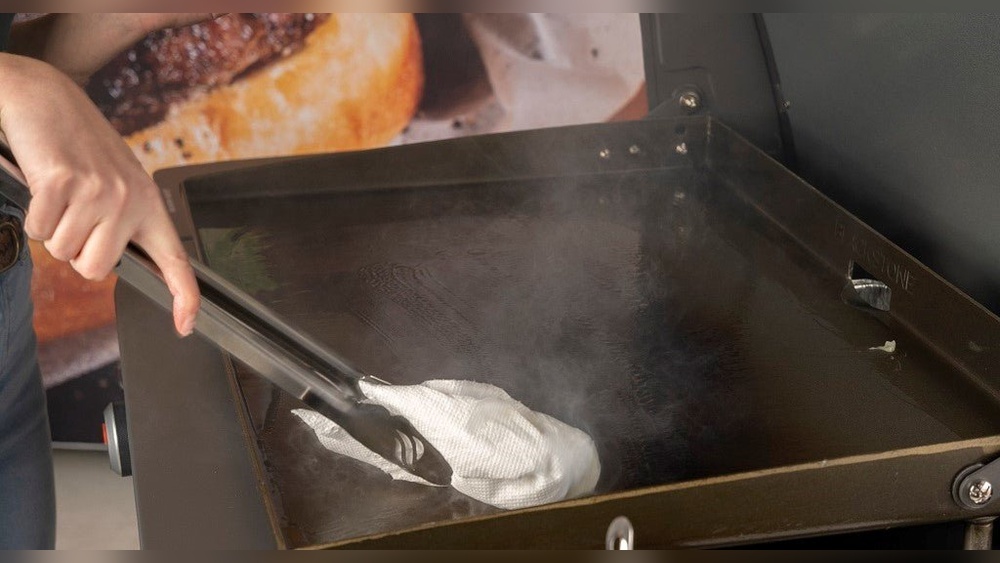 how often should i season my blackstone griddle.jpg