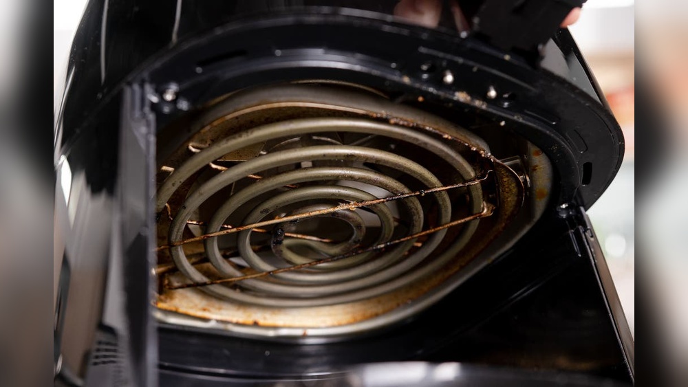 how to clean inside of air fryer.jpg